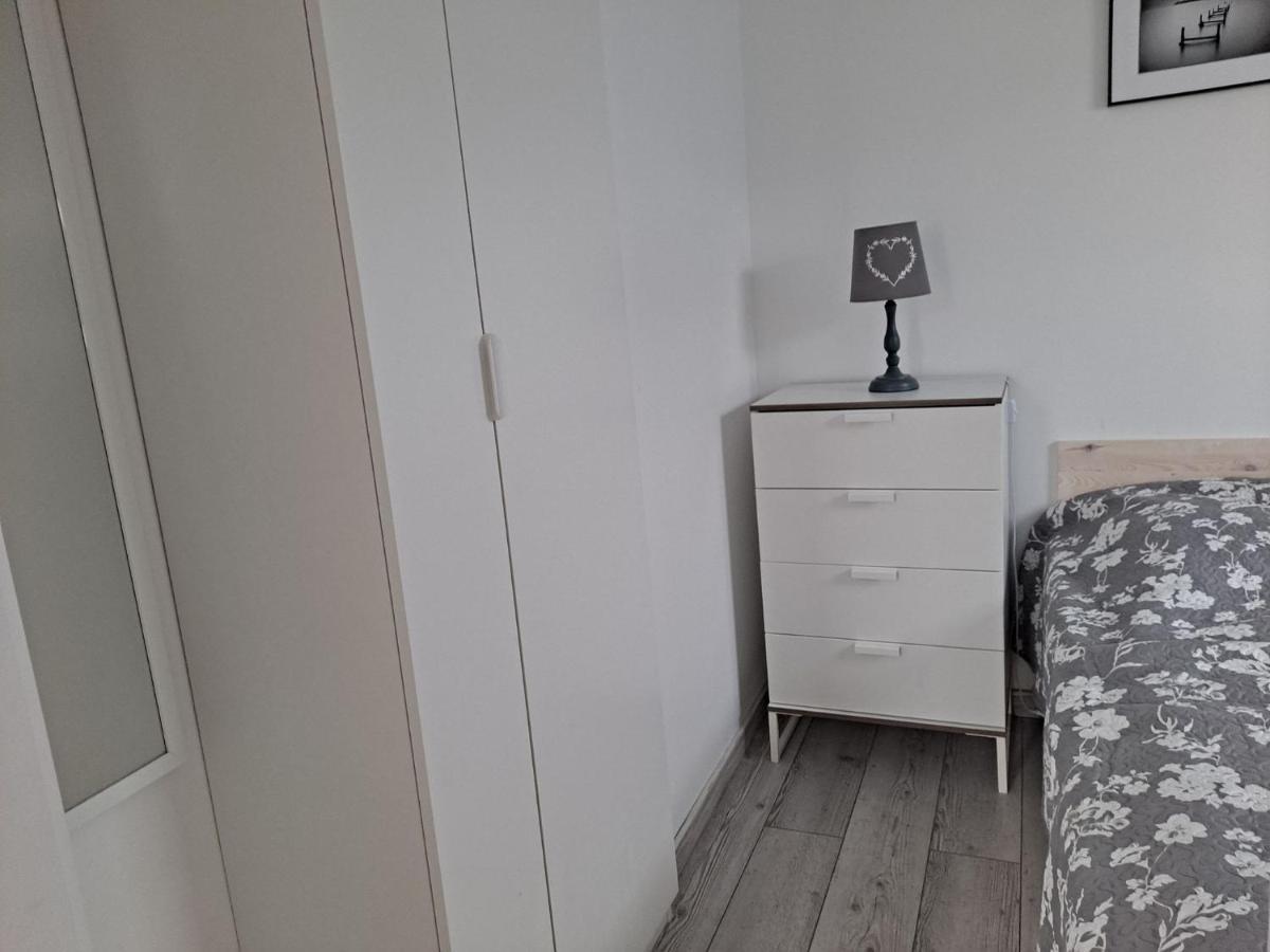 Radosna Zatoka - Nowe Domki, Kazdy Z Wlasnym Ogrodzeniem Międzywodzie