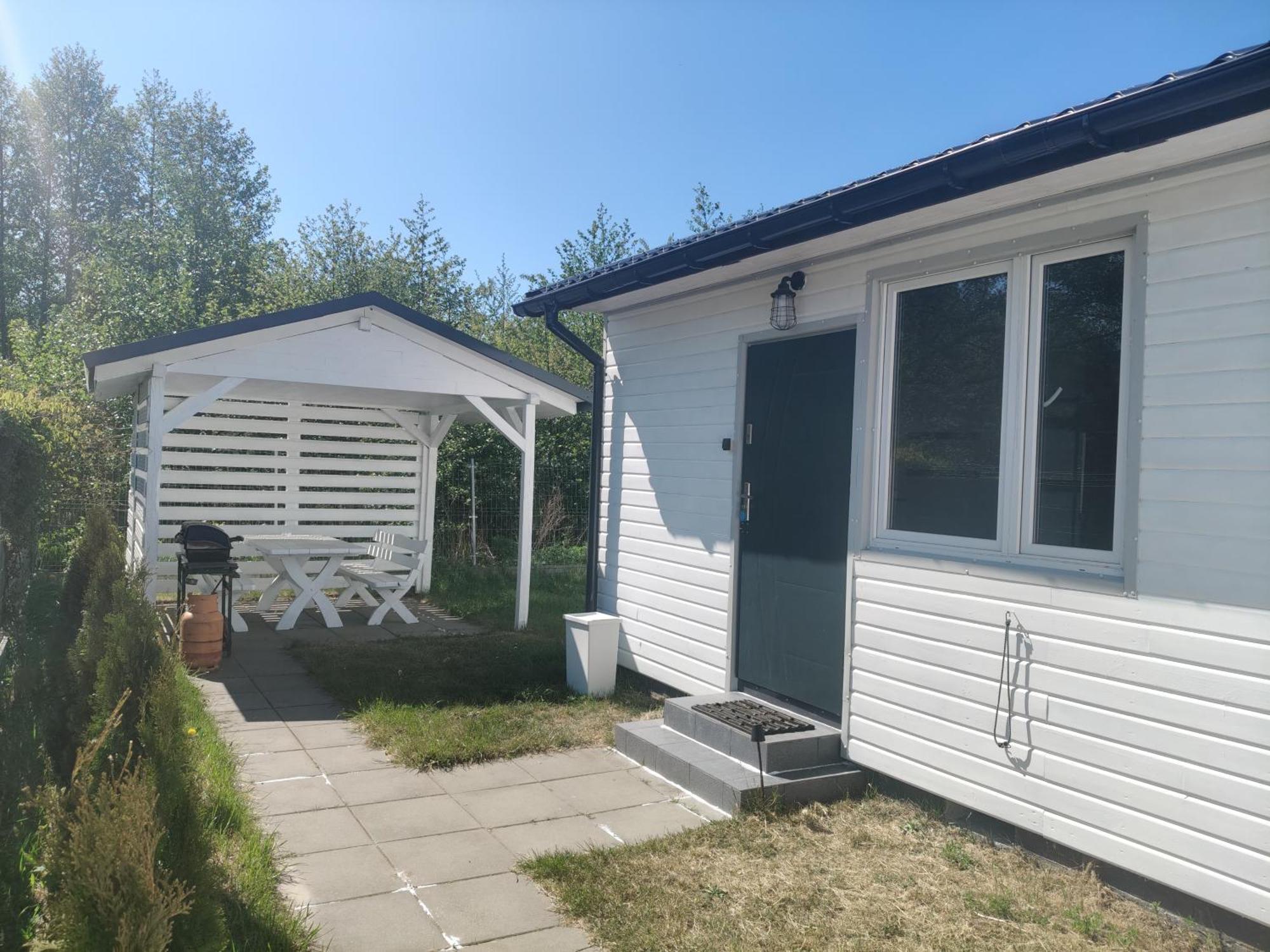 Campingplatz Radosna Zatoka - Nowe Domki, Kazdy Z Wlasnym Ogrodzeniem *